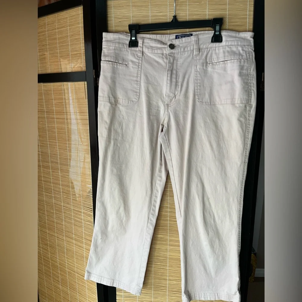 Capri pants - Picture 1 of 5
